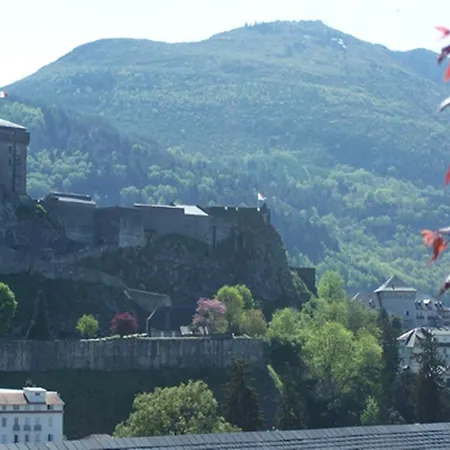 Camping D'arrouach 4* Lourdes